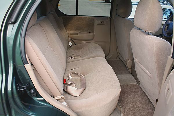 Isuzu Rodeo 2003 photo 8