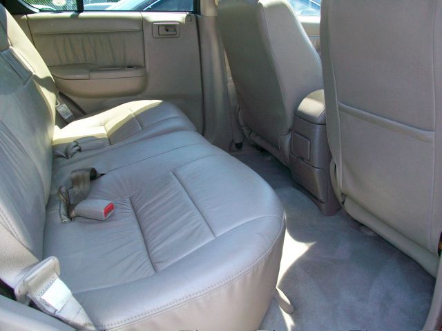 Isuzu Rodeo 2003 photo 6