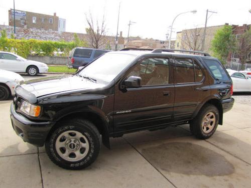 Isuzu Rodeo 2004 photo 1
