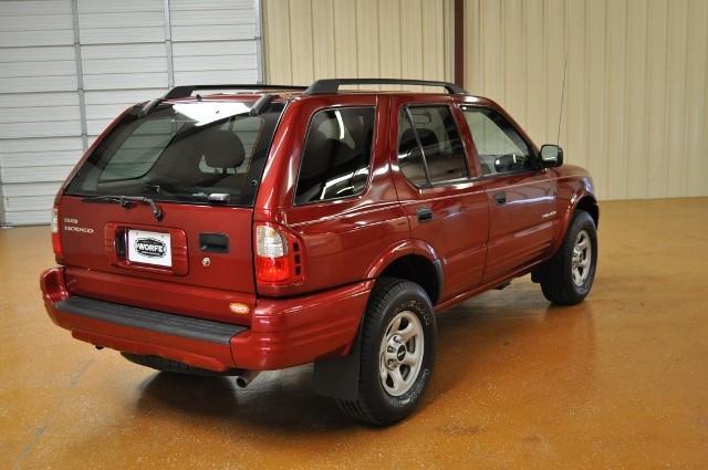 Isuzu Rodeo XR Sport Utility