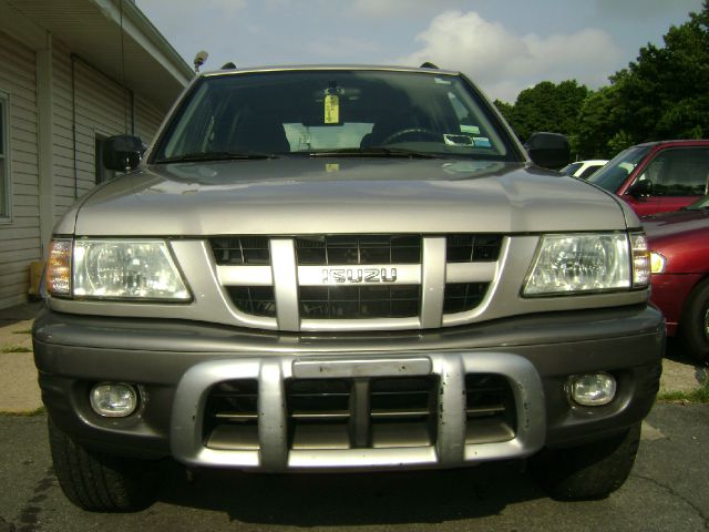 Isuzu Rodeo 2004 photo 3