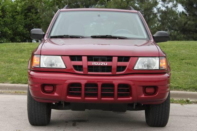 Isuzu Rodeo 2004 photo 5