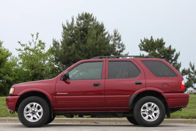 Isuzu Rodeo 2004 photo 4