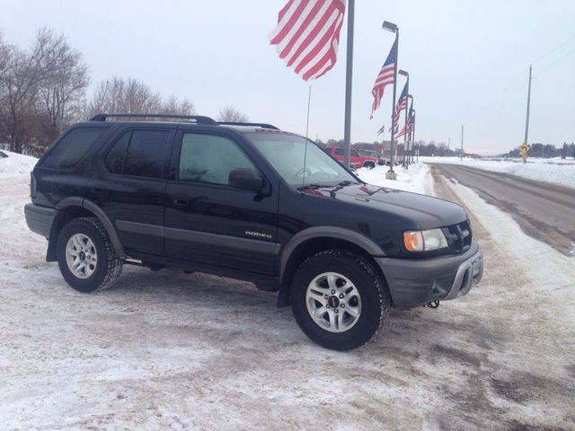 Isuzu Rodeo 2004 photo 1