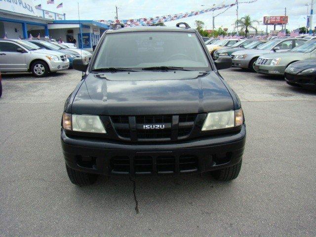Isuzu Rodeo 2004 photo 1