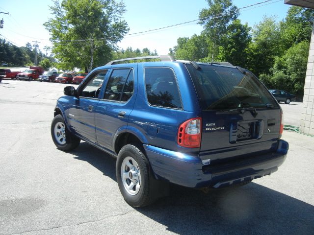 Isuzu Rodeo 2004 photo 1