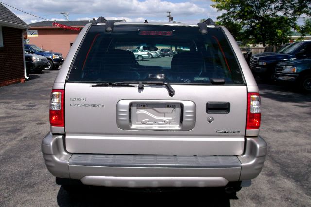 Isuzu Rodeo 2004 photo 4
