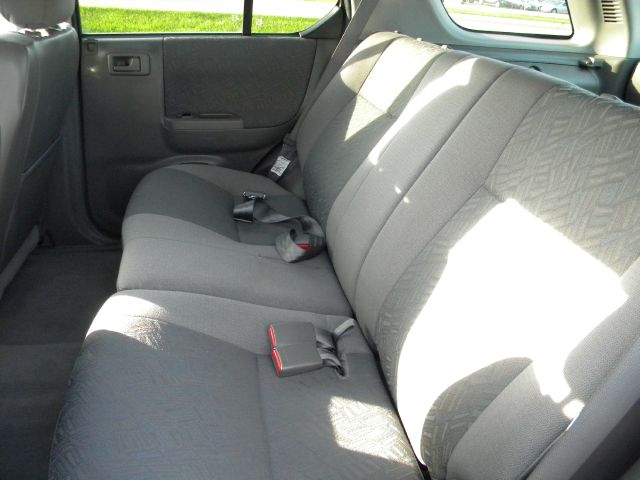 Isuzu Rodeo 2004 photo 2