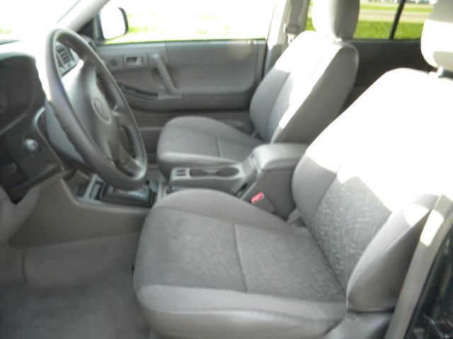 Isuzu Rodeo 2004 photo 3