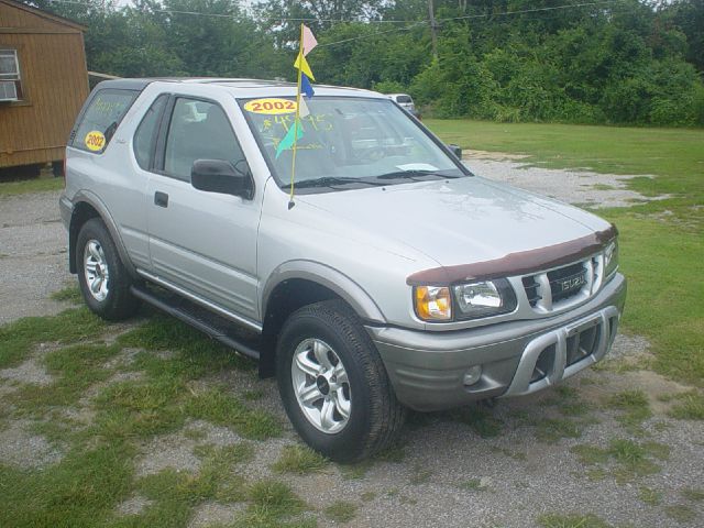 Isuzu Rodeo Sport 2002 photo 2