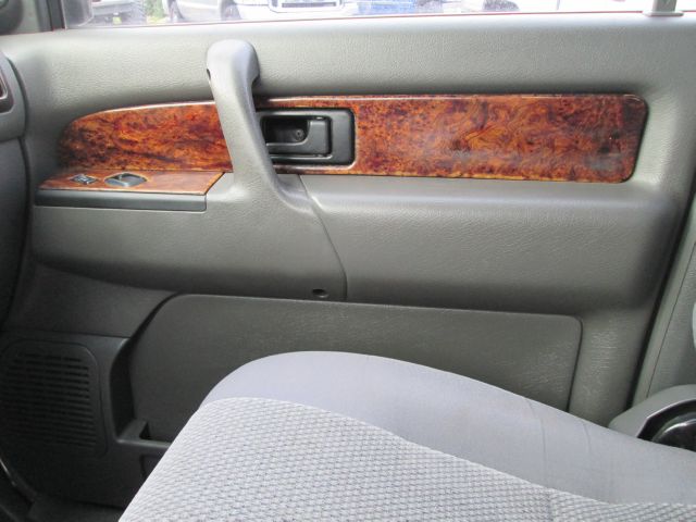 Isuzu Trooper 1999 photo 4