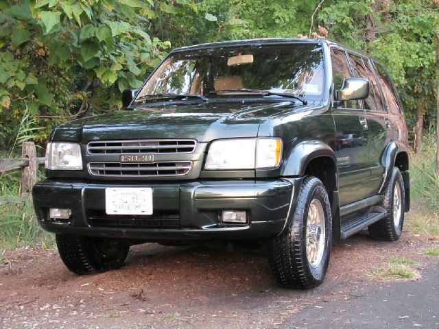 Isuzu Trooper 2000 photo 3