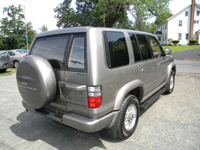 Isuzu Trooper 2001 photo 4