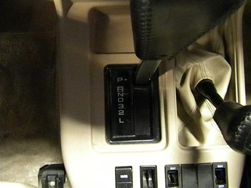 Isuzu Trooper 2001 photo 2