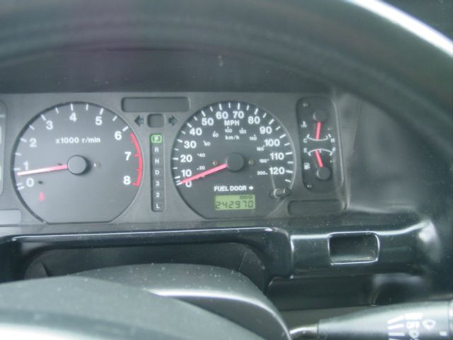Isuzu Trooper 2001 photo 3