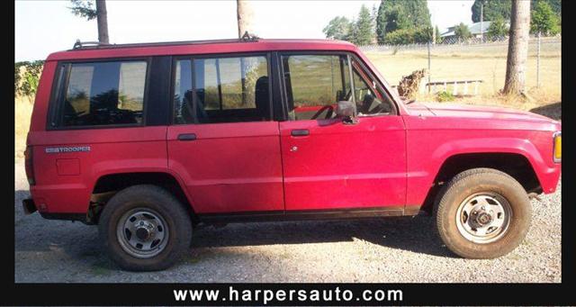 Isuzu Trooper II 1989 photo 1