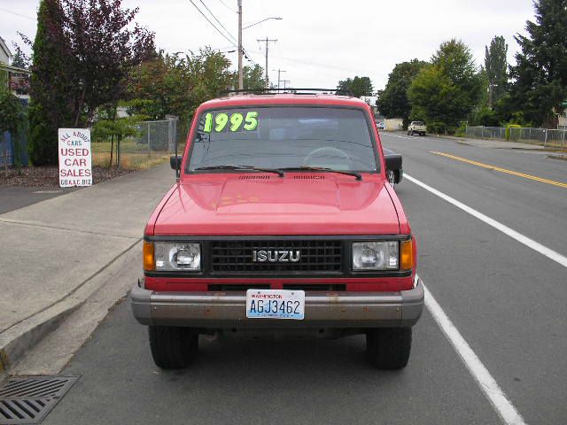 Isuzu Trooper II 1989 photo 3