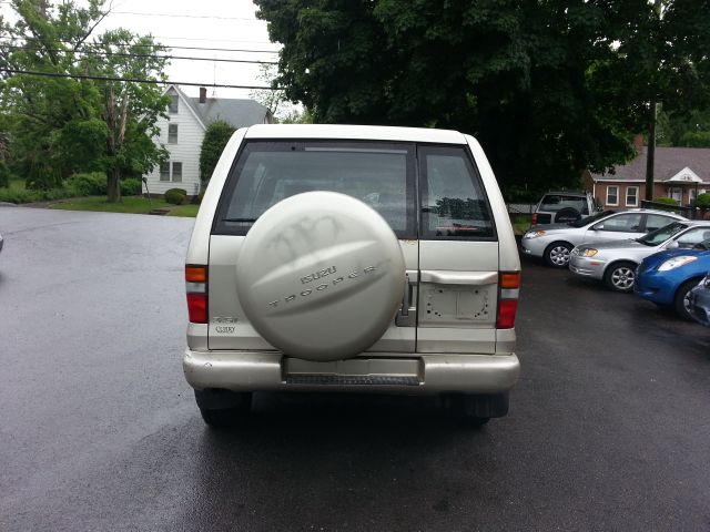 Isuzu Trooper II 1999 photo 9