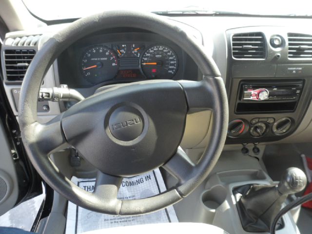 Isuzu i-280 2006 photo 1