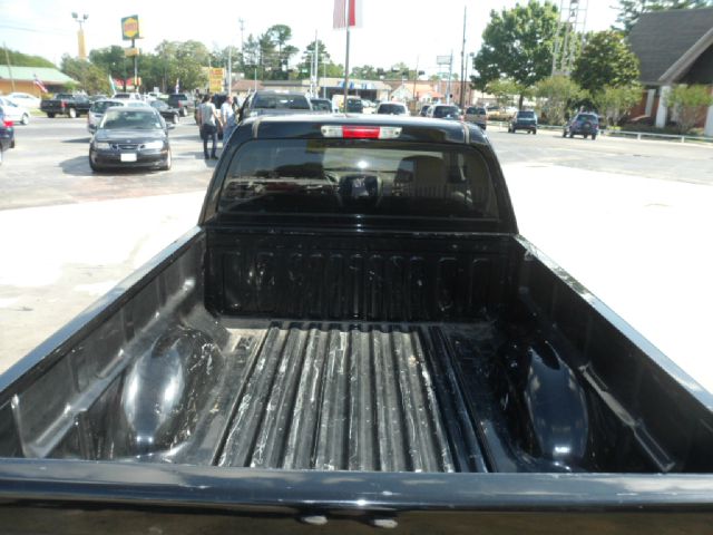 Isuzu i-280 2006 photo 14