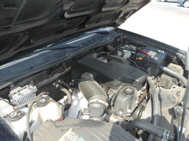 Isuzu i-280 2006 photo 4