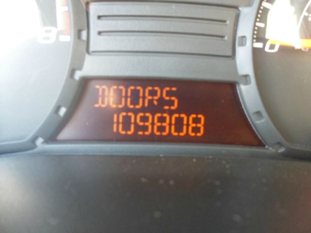 Isuzu i-280 2006 photo 8