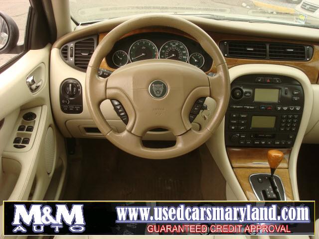 JAGUAR X-Type C230 1.8K Sedan