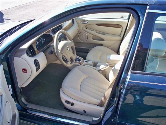 JAGUAR X-Type Base Sedan