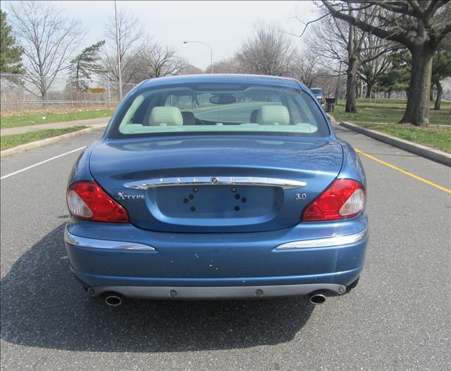 JAGUAR X-Type Base Sedan