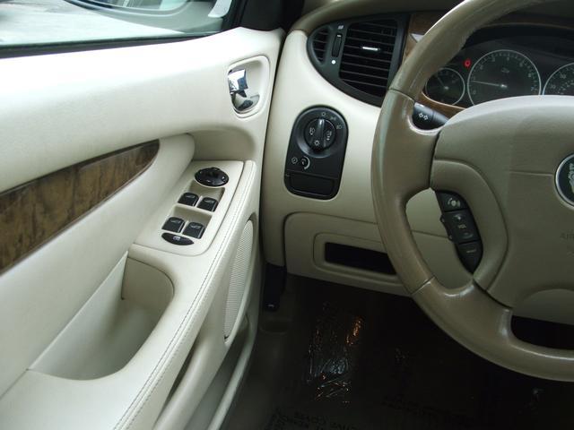 JAGUAR X-Type 2003 photo 4