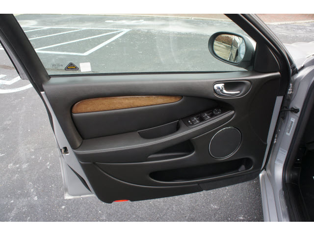 JAGUAR X-Type 2003 photo 4