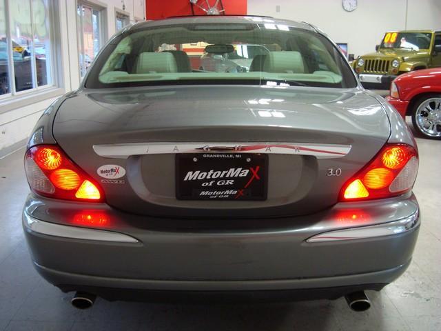 JAGUAR X-Type 2004 photo 4