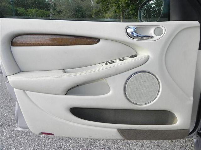 JAGUAR X-Type 2005 photo 4