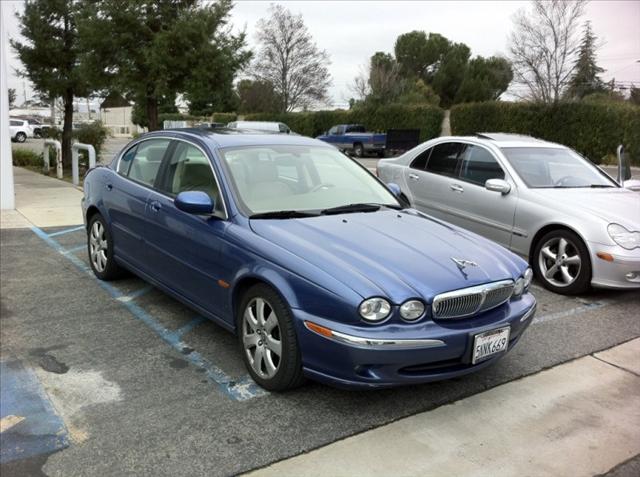 JAGUAR X-Type Base Sedan