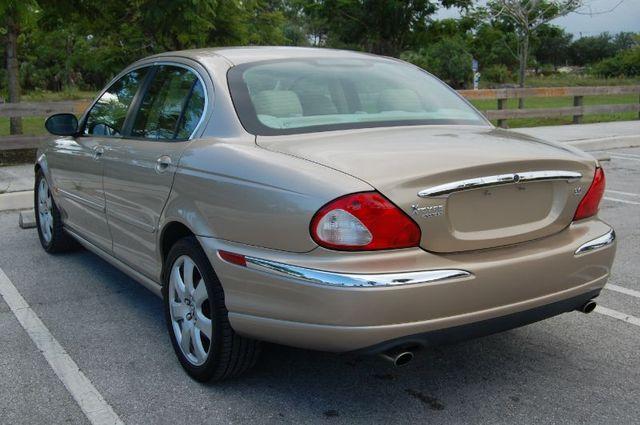 JAGUAR X-Type 2005 photo 5
