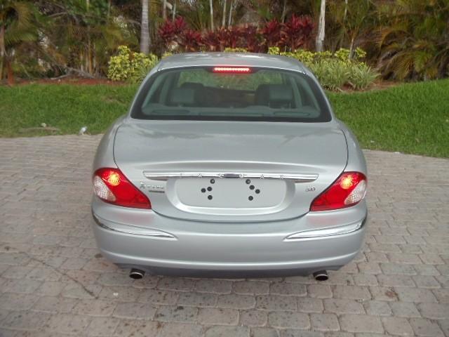 JAGUAR X-Type 2006 photo 2