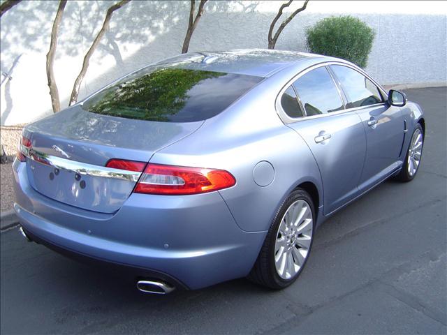 JAGUAR XF 2009 photo 2