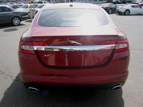 JAGUAR XF 2009 photo 2
