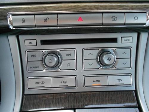 JAGUAR XF 2009 photo 3