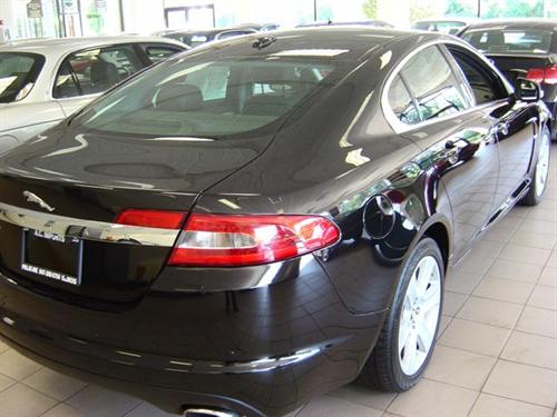 JAGUAR XF 2009 photo 2