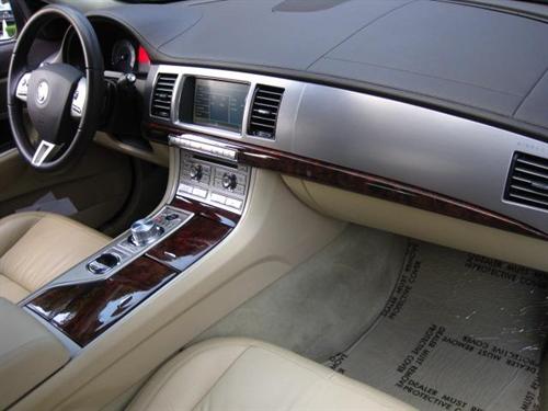 JAGUAR XF 2009 photo 1