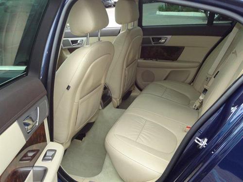 JAGUAR XF 2009 photo 3