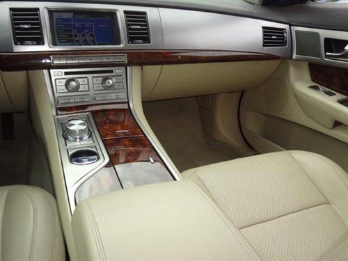 JAGUAR XF 2009 photo 5