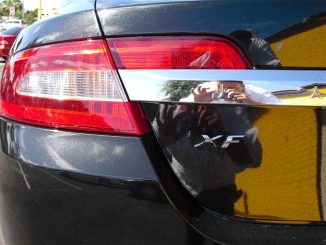 JAGUAR XF 2009 photo 4