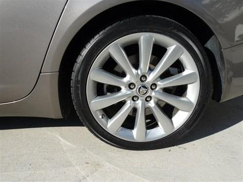 JAGUAR XF 2009 photo 2