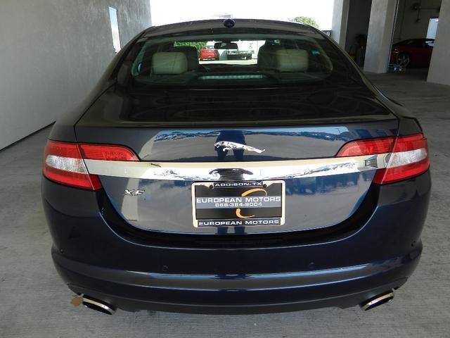 JAGUAR XF 2009 photo 3