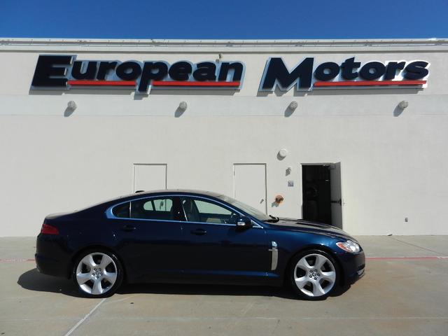 JAGUAR XF 3.5L V6 Hybrid Sedan