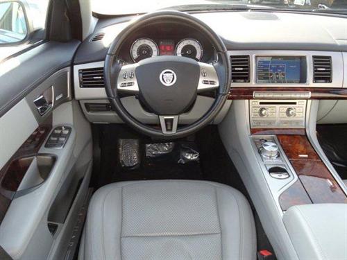 JAGUAR XF 2009 photo 4