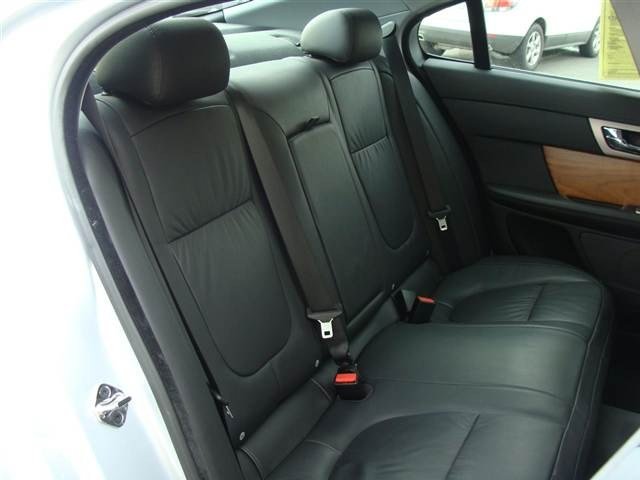 JAGUAR XF 2010 photo 4