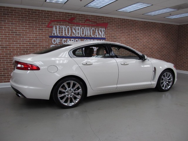 JAGUAR XF 2010 photo 4